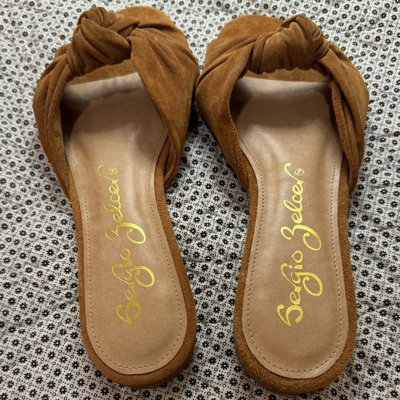 Camel Suede Knotted Twist Sandal - Picture 5 of 9